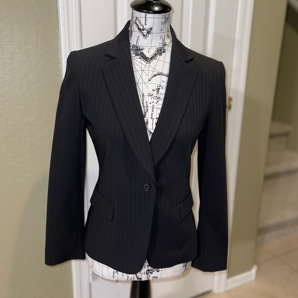 Tahari Blazer
